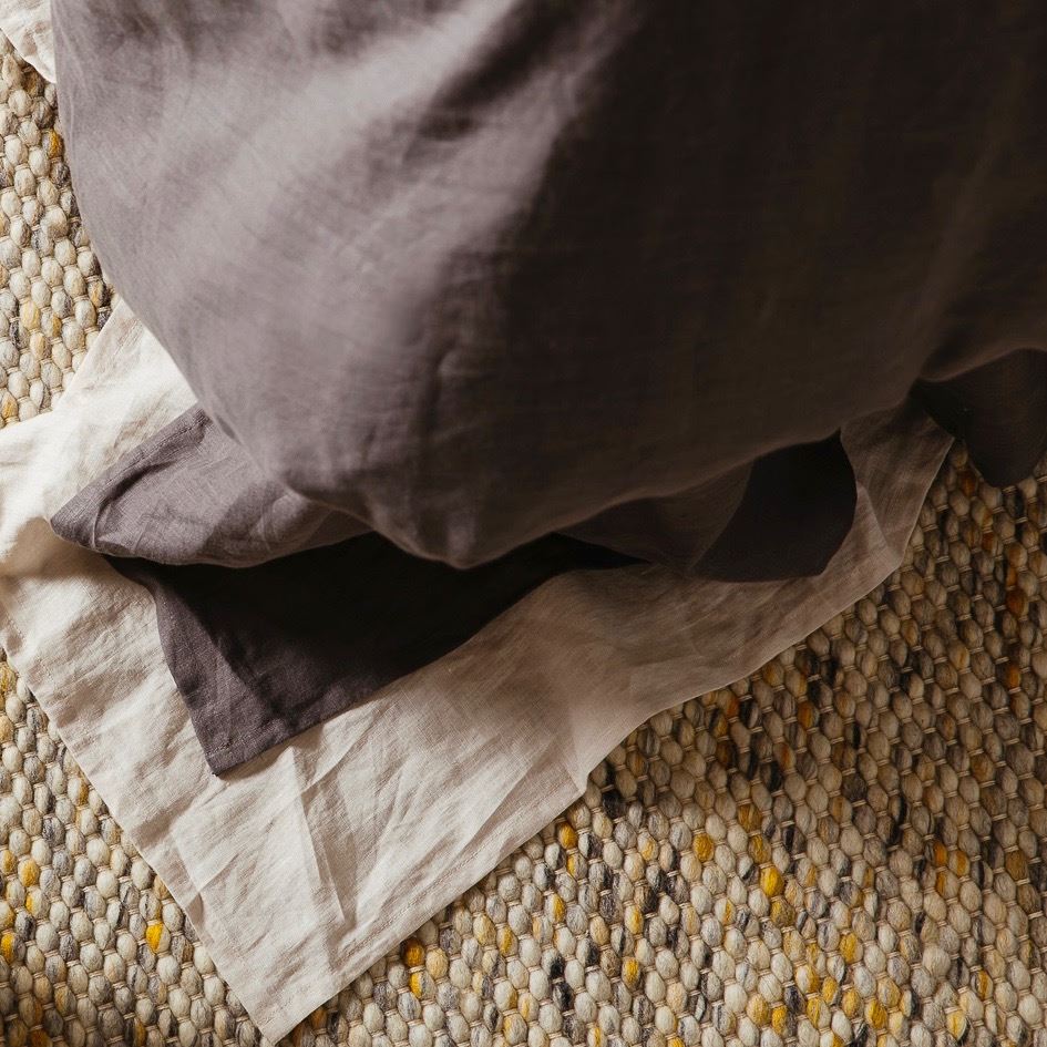 Leuvia. Pure Linen Pre Washed Sheet Set Smoke